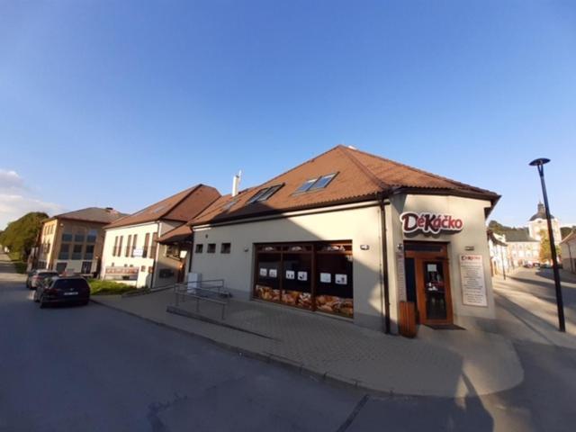 Apartman Kamenice Kamenice nad Lipou Exterior foto
